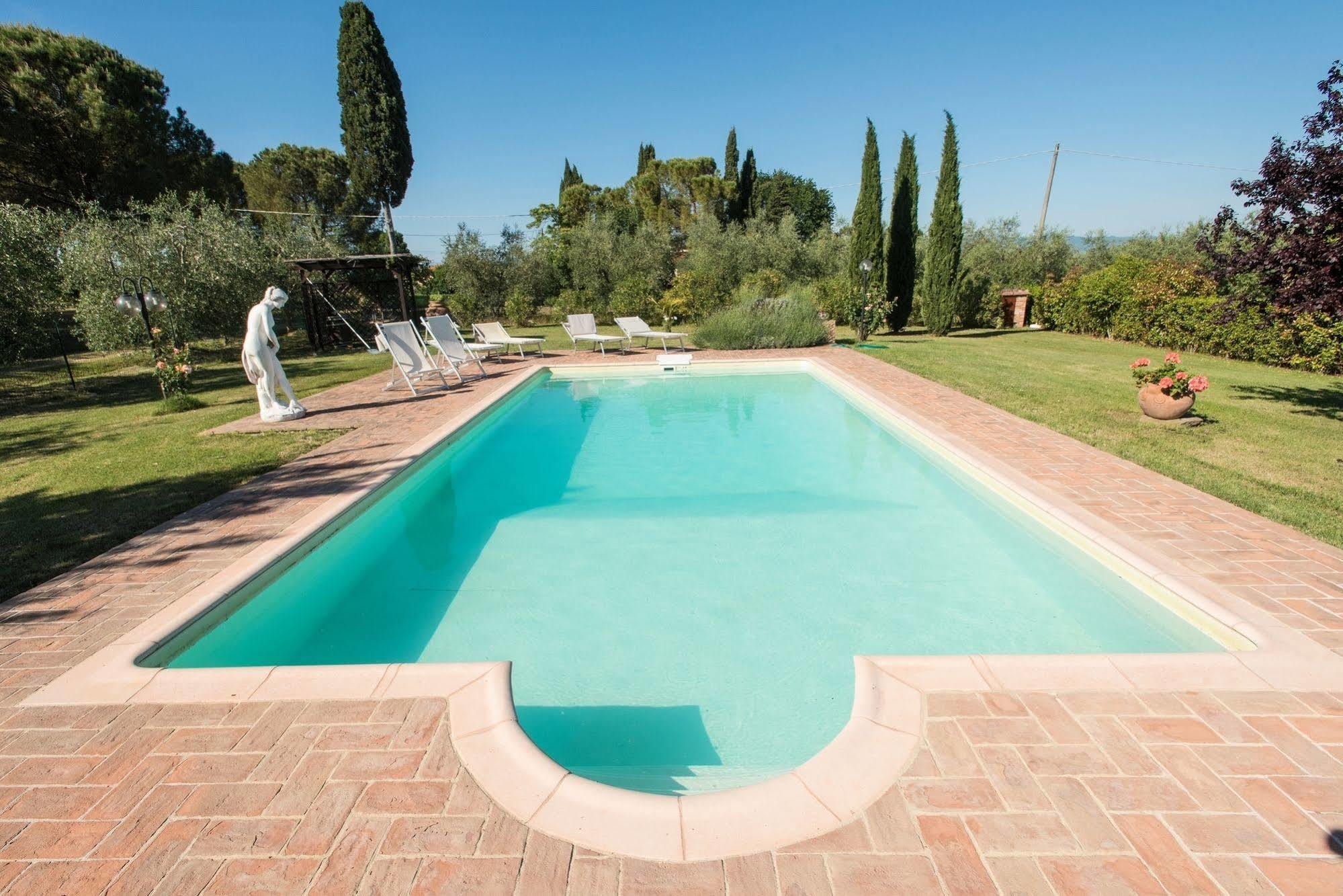 Farm stay Podere Caggiolo - Swimming Pool & Air Conditioning Marciano della Chiana